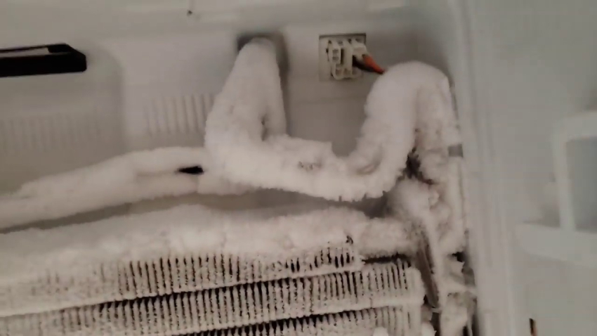 برفک زدن و یخ زدن لوله های اواپراتور پشت یخچال فریزر