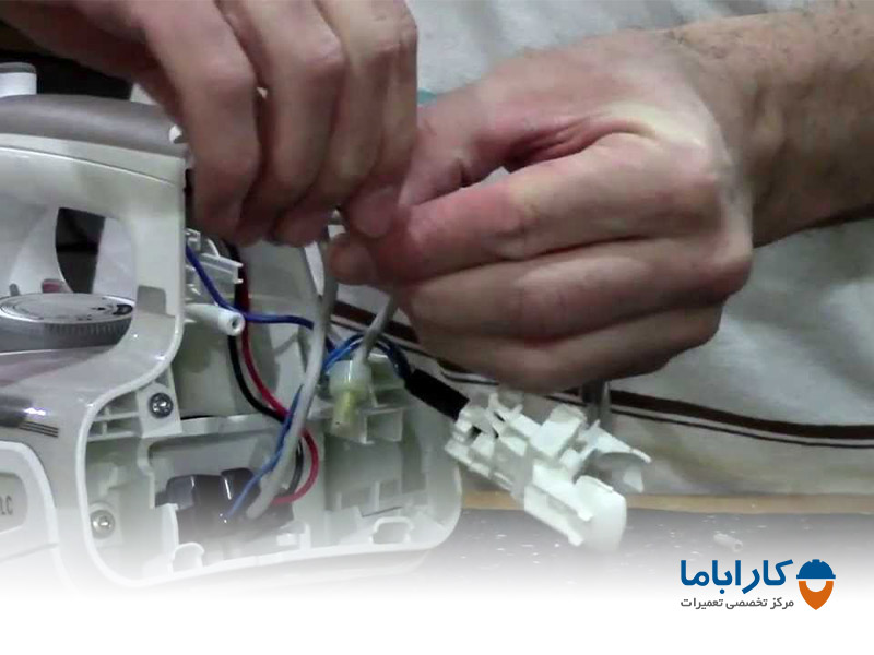 بخار نکردن اتو به دلیل خرابی ترموستات